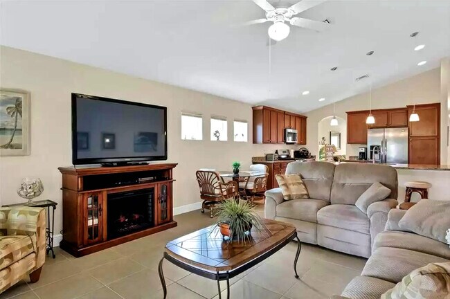 Foto del edificio - 692 Honeybell Court Soutwest