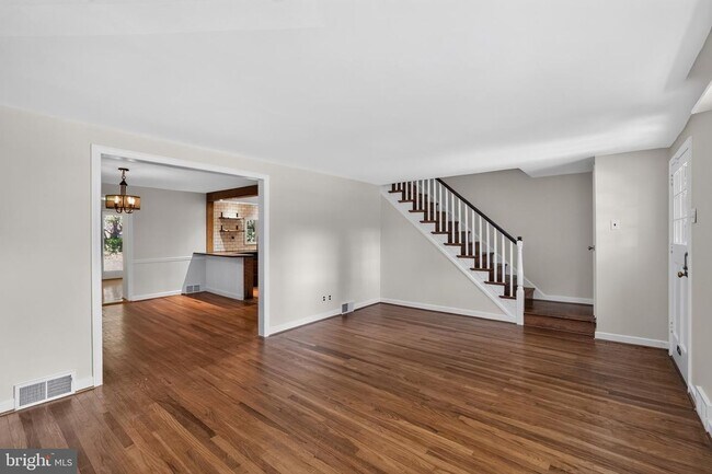 Foto del edificio - 216 Huron Ave