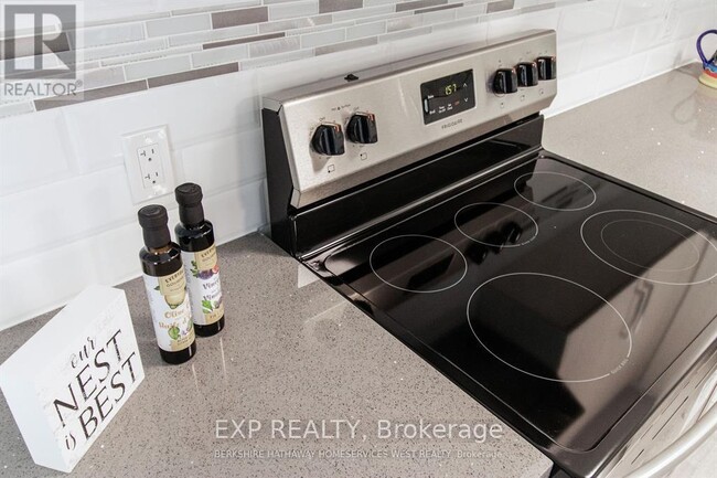 Building Photo - 6287 O'Neil St