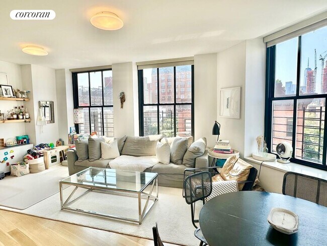 Foto del edificio - 341 W 11th St