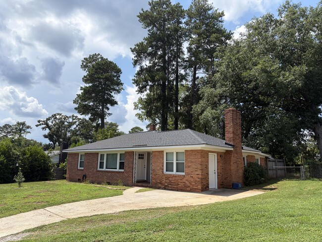 Building Photo - 1416 Waccamaw Dr