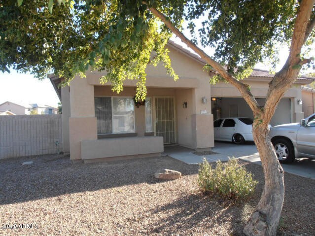 Foto principal - 11931 W Jackson St