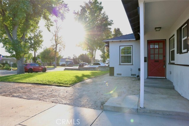 Foto del edificio - 728 W E St