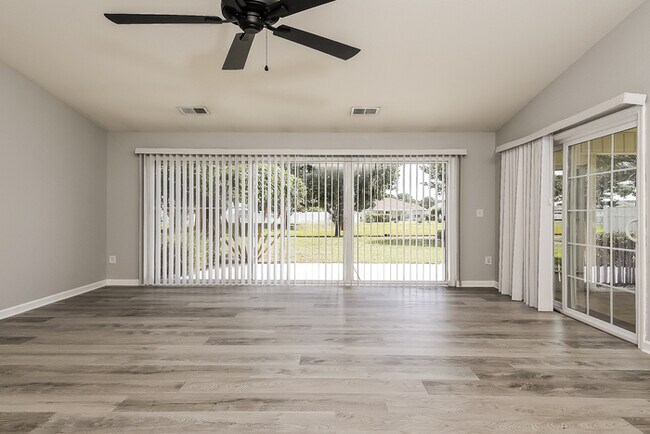 Foto del edificio - 4487 W Walkerton Rd