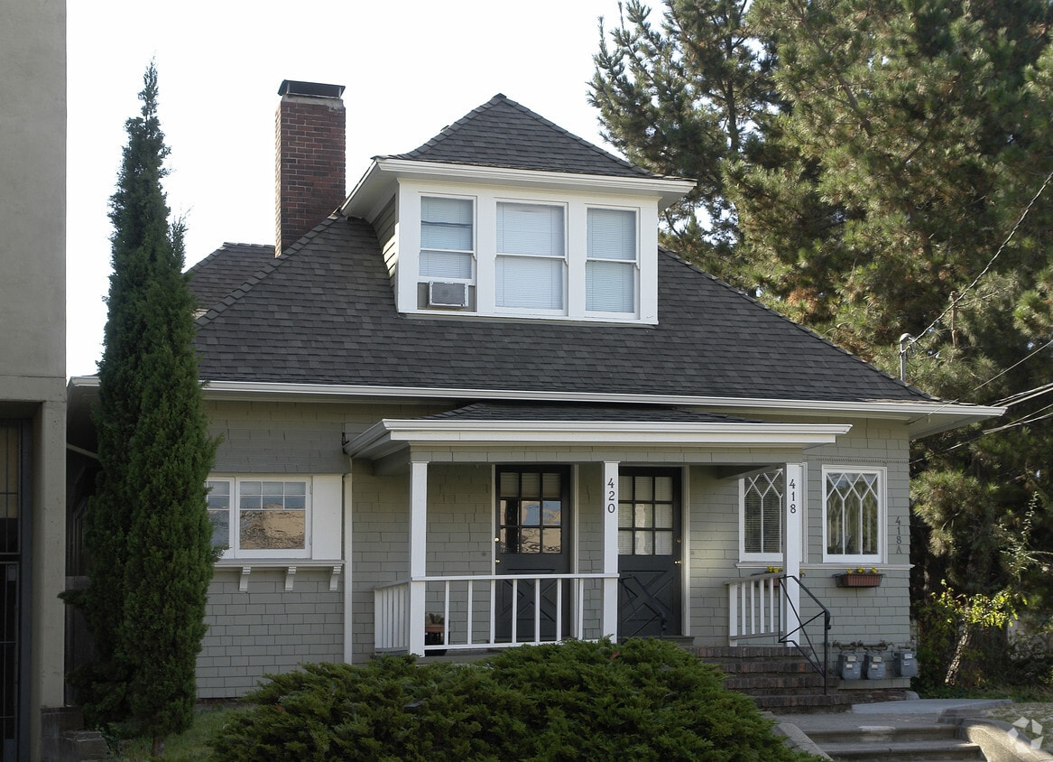 Primary Photo - 418-420 Orange St