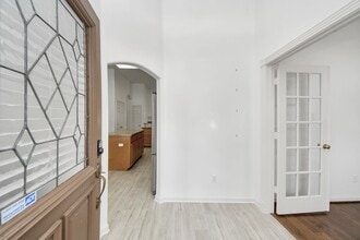 Building Photo - 5815 Pheasant Ridge Ln
