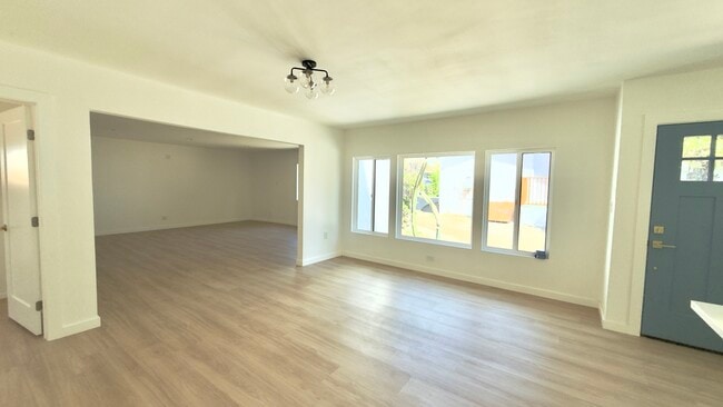 Building Photo - 492 Palisade St