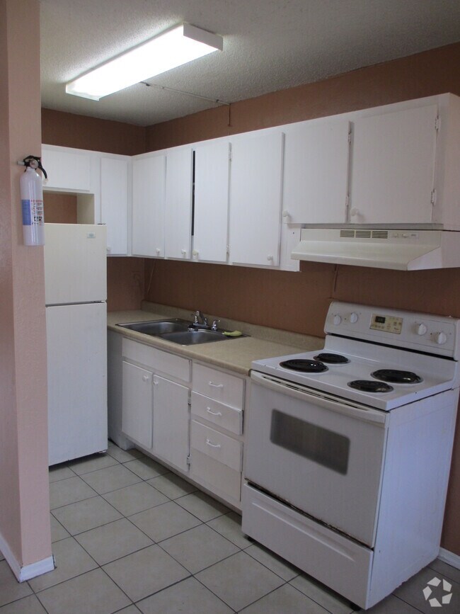 College Manor Student Apartments for Rent Cocoa, FL 4 Rentals