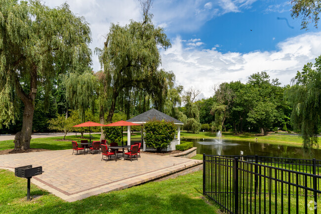 Picnic Area - Brighton Glens