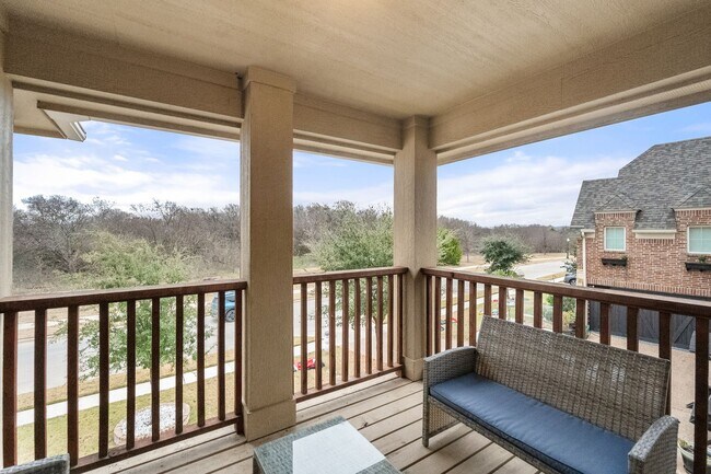 Foto del edificio - Fully Furnished Home in South Grand Prairie near Joe Pool Lake