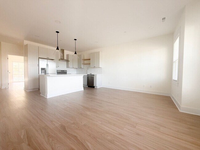 Building Photo - 3-Bedroom Highbury Townhome with Flex Room | Modern Living + Resort-Style Amenities