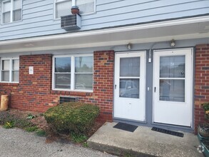 Building Photo - 23 Alexander Dr