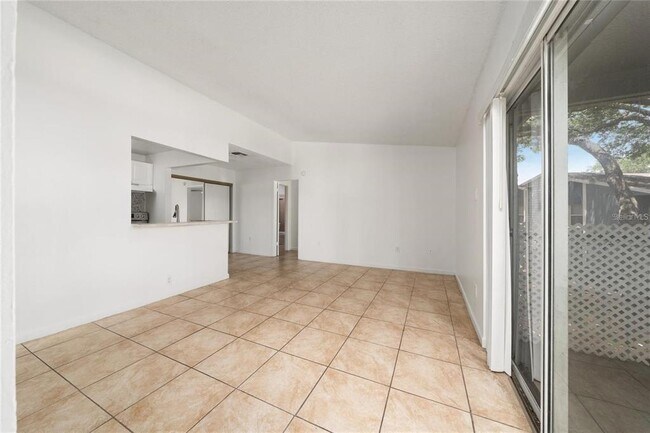 Building Photo - 3849 Bay Club Cir
