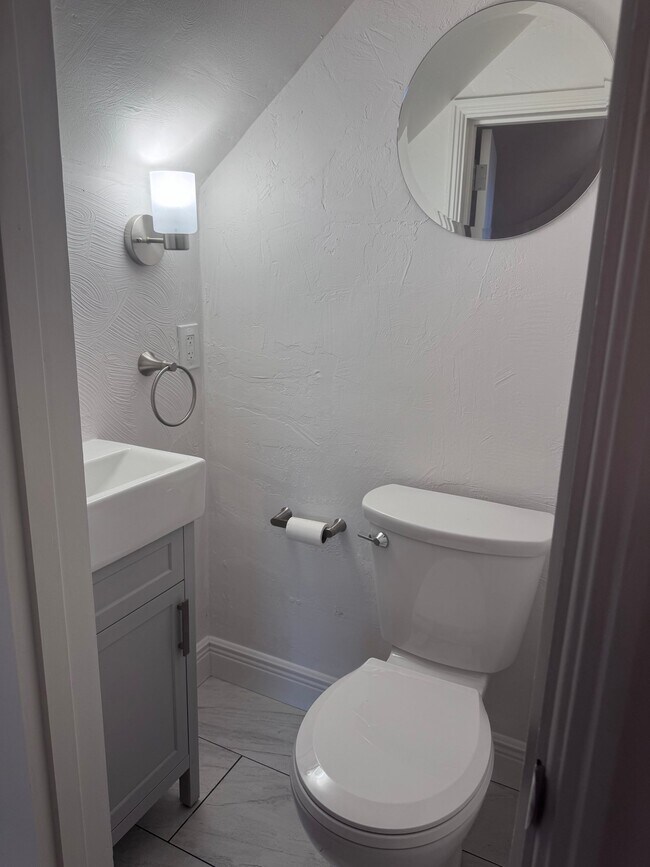 Foto del edificio - 720 6th St