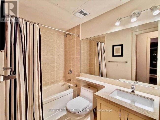 Building Photo - 111 Upper Duke Crescent