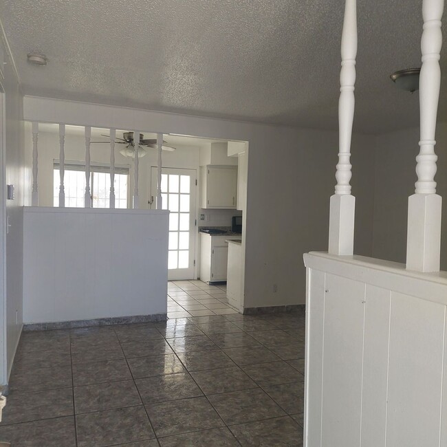 Building Photo - Welcome Home ! 3 bedroom 1.5 bath rental -...