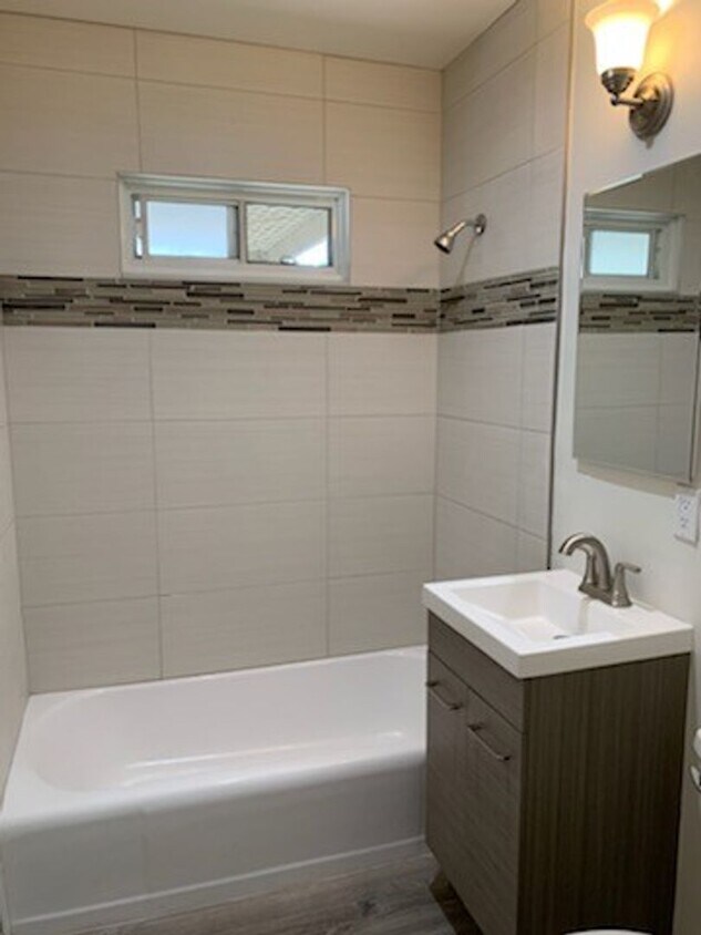 Foto del edificio - 4560-4564 Bancroft