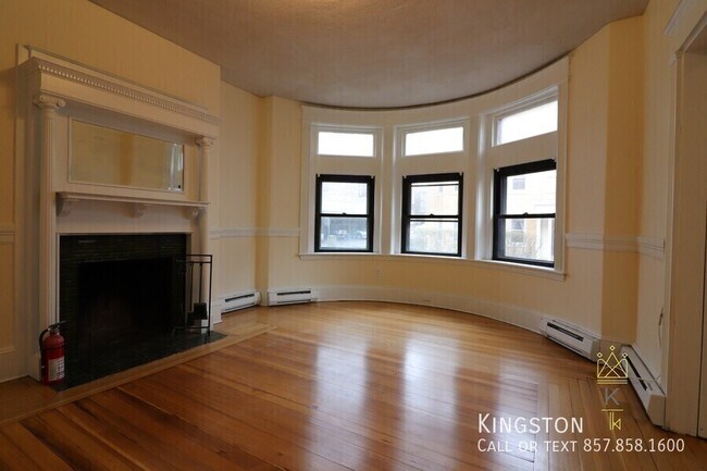 Photo - 12 Park St Apartment