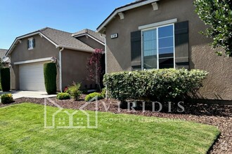 Building Photo - 3298 Tradewinds Ave