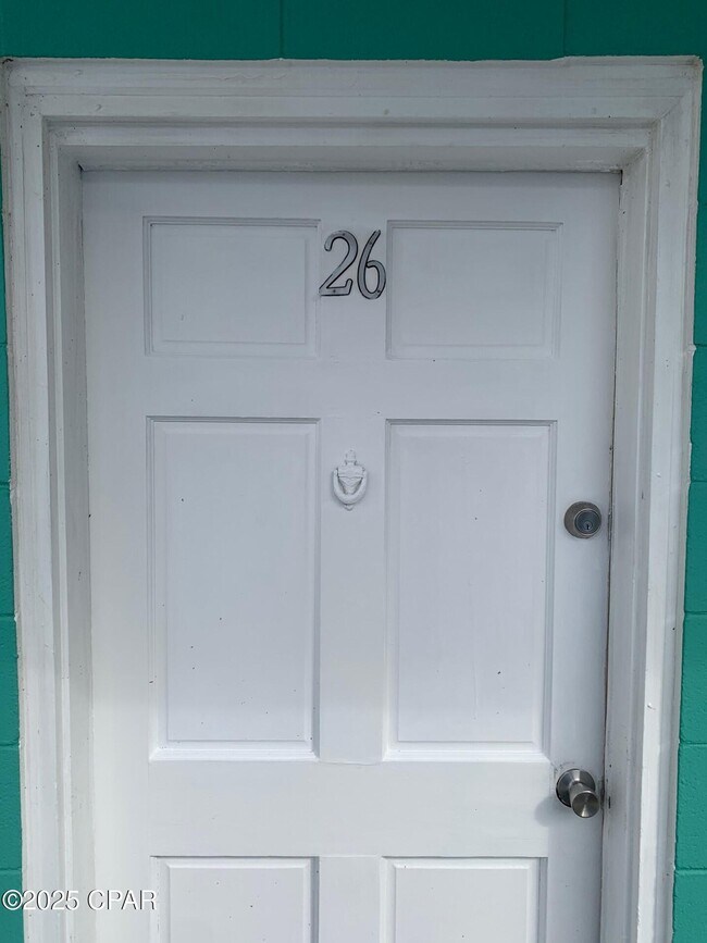 Foto del edificio - 16410 Front Beach Rd