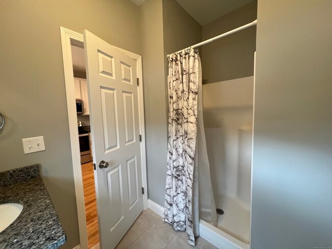 Building Photo - 39 Eden Ave