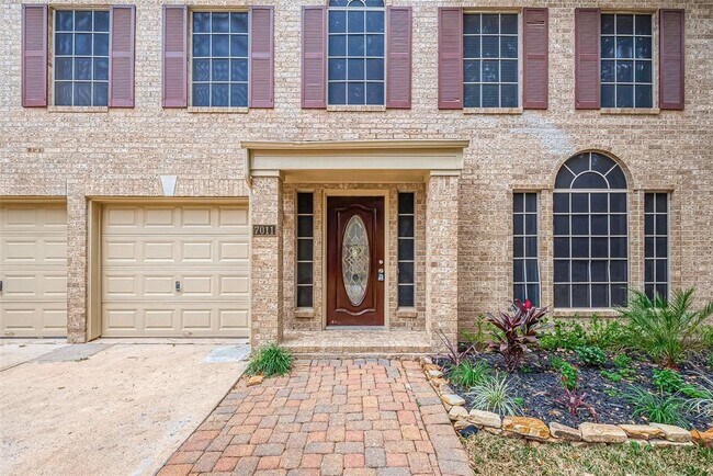 Building Photo - 7011 Coldstream Dr