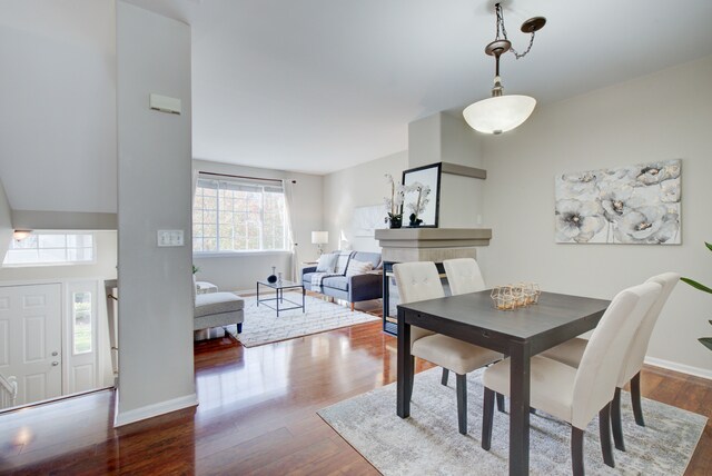 Foto del edificio - 439 Cary Woods Cir