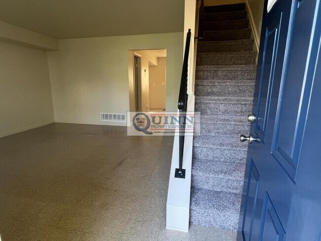 Foto del edificio - 44 Willow Ct