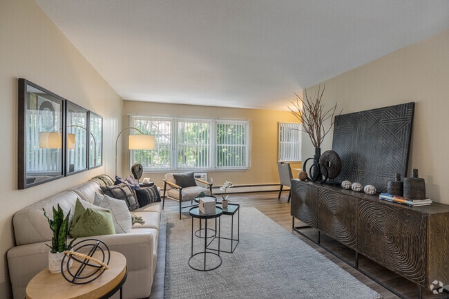 Interior Photo - Colonial Terrace Apartments