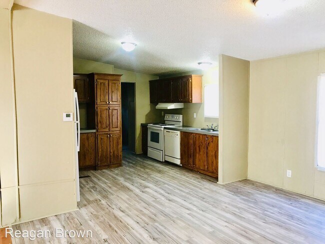 Building Photo - 3 br, 2 bath House - 12310 Loganberry Drive