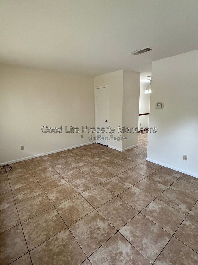 Foto del edificio - 3751 E Olive Rd