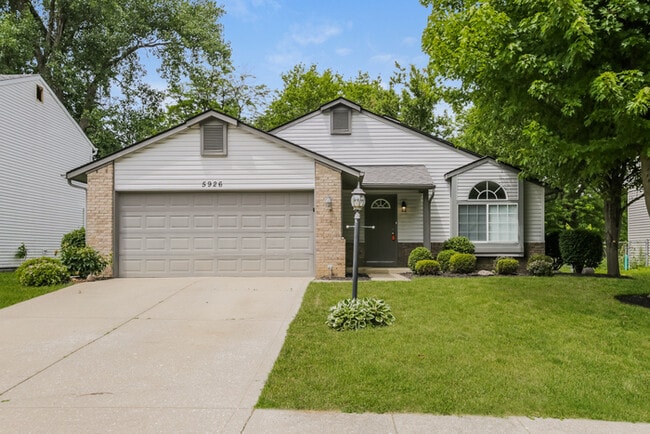 Building Photo - 5926 Buck Rill Dr