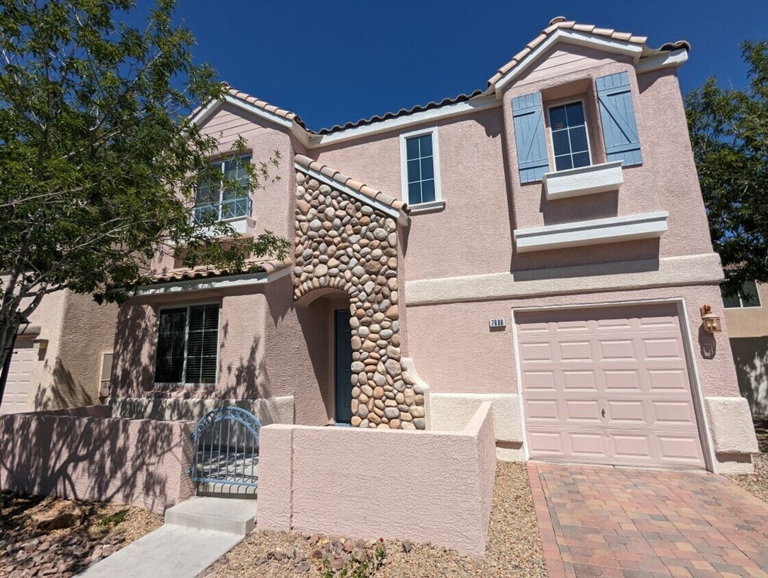 Foto principal - 7608 French Springs St
