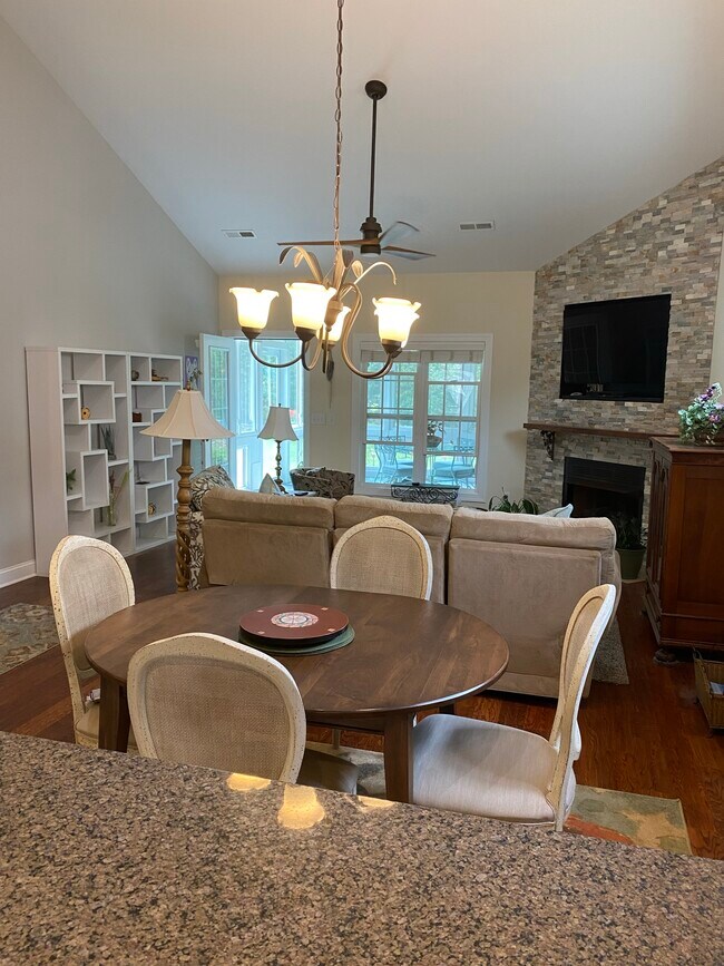 Foto del edificio - 2632 Belwick Village Dr