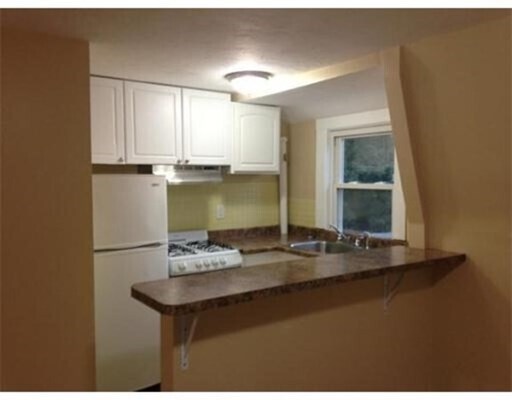 Foto del edificio - 72 Linden St