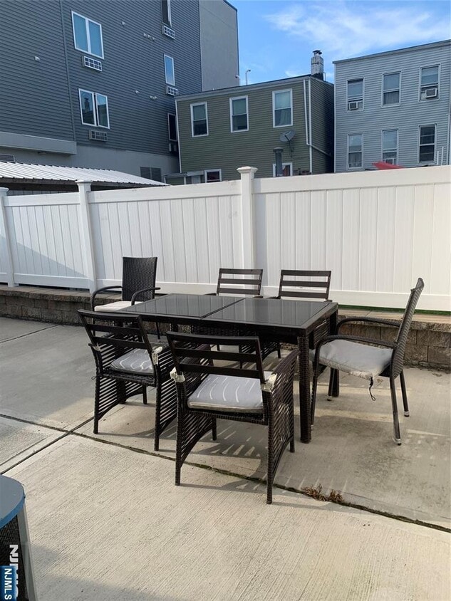 Foto principal - 512 6th St