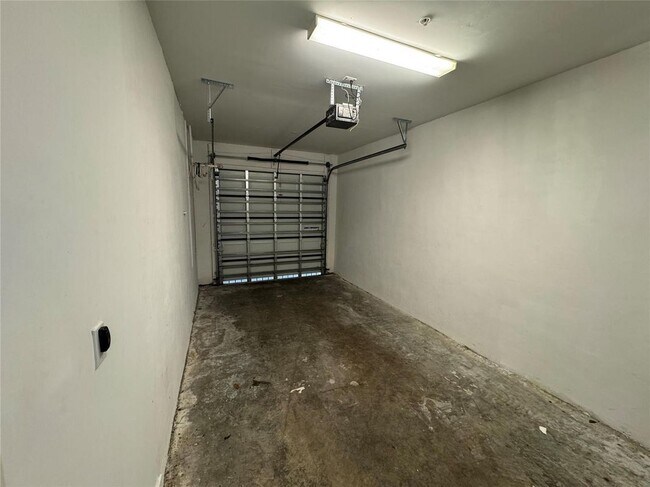 Foto del edificio - 2675 SW 81st Terrace
