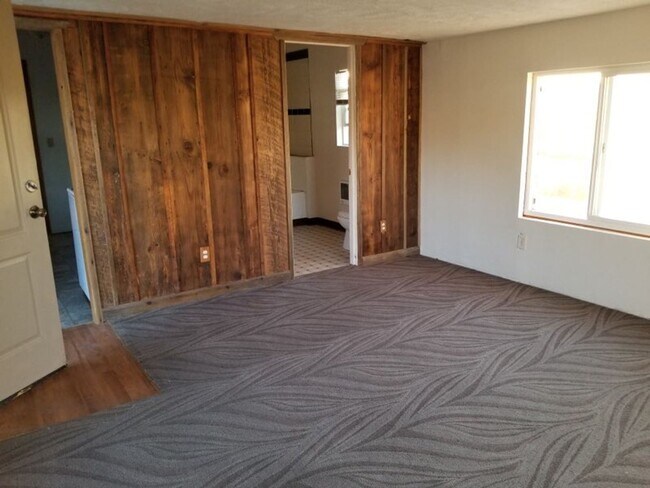 Foto del edificio - 1 br, 1 bath House - 9802 Road 22.7 NE
