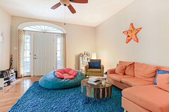 Foto del edificio - 5706 Willow St