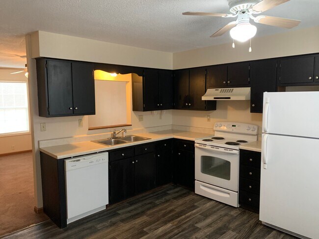 Foto del edificio - 4907 Scruggs Station Rd