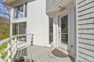Building Photo - 126 Gallows Hill Rd