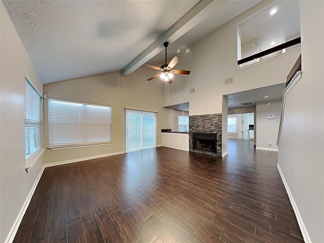 Building Photo - 7842 Royan Dr