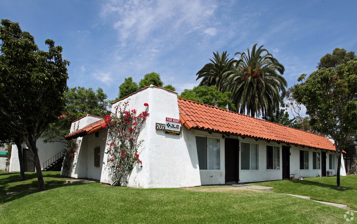 Foto principal - 707 Orangewood Ave