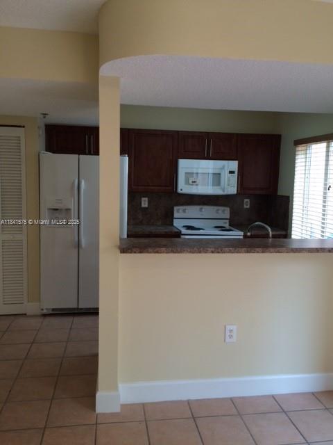 Building Photo - 210 Riviera Cir