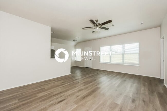 Building Photo - 3 Bedroom Pet-Friendly Home in DALLAS, TX ...