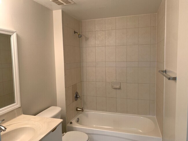 Foto del edificio - 11050 SW 196th St