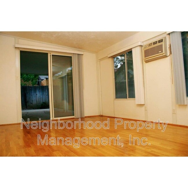 Foto del edificio - 3464 W Robinwood Ln