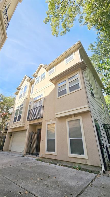 Building Photo - 810 Malone St