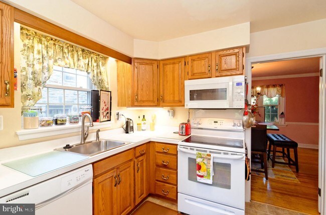 Foto del edificio - 2409 Garrett Rd