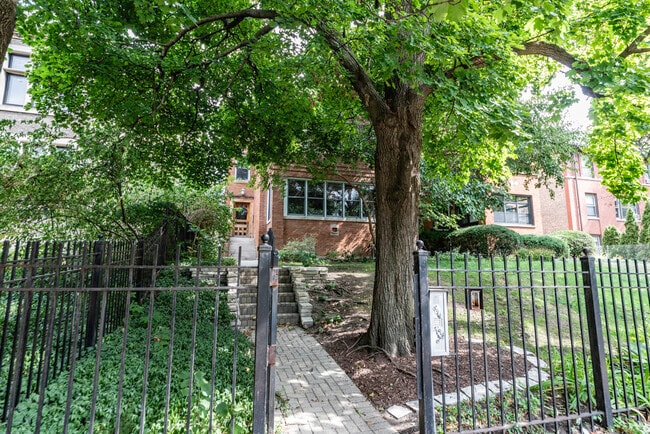 Foto del edificio - 4625 N Dover St